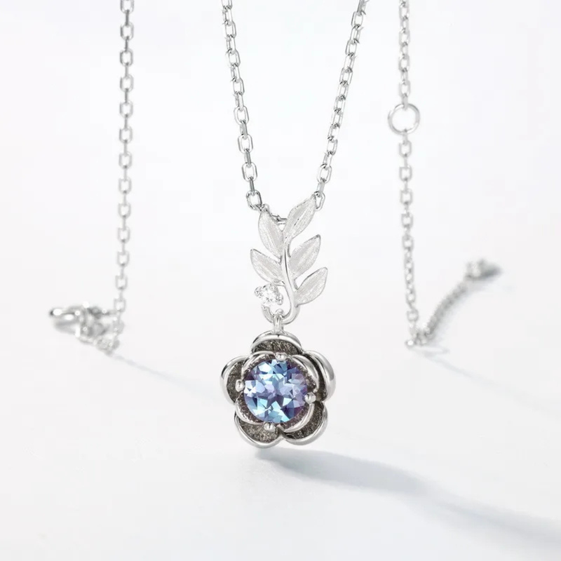 Silberhalskette mit Alexandrit-Inlay