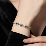 Luxuriöses Silberarmband mit Jadestein-Inlays