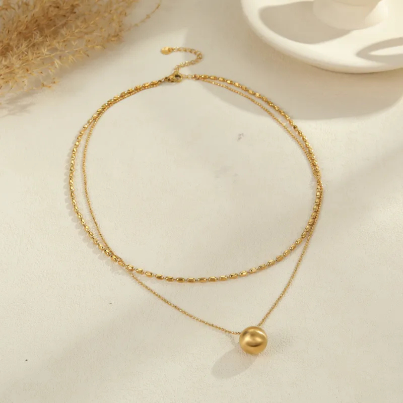 Doppellagige Halskette mit Anhänger