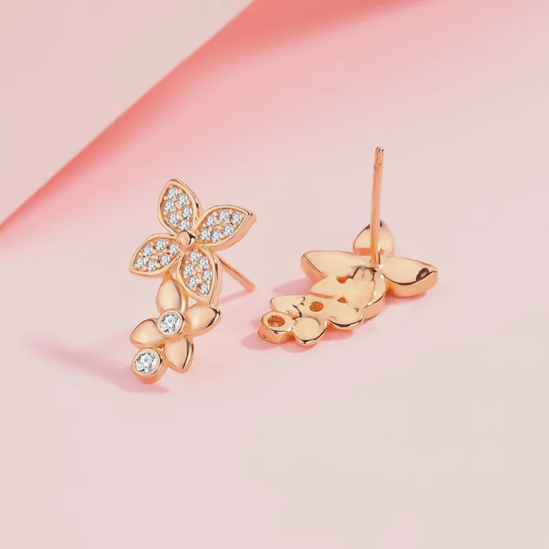 Silberohrringe "Flower" mit Zirkonia-Kristallen