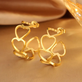 Edelstahlcreolen mit Herz-Details