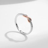Filigraner Silberring "Infinity" mit Zirkonia-Kristallen