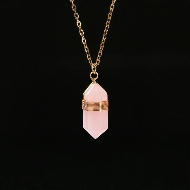 Edelstahlhalskette mit Anhänger aus Naturedelstein