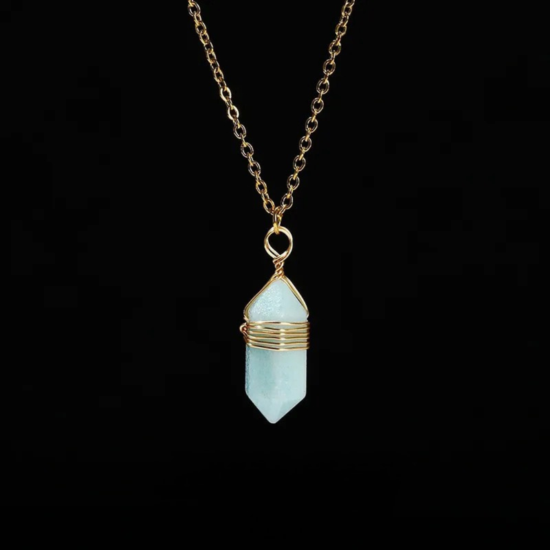 Edelstahlhalskette mit Anhänger aus Naturedelstein